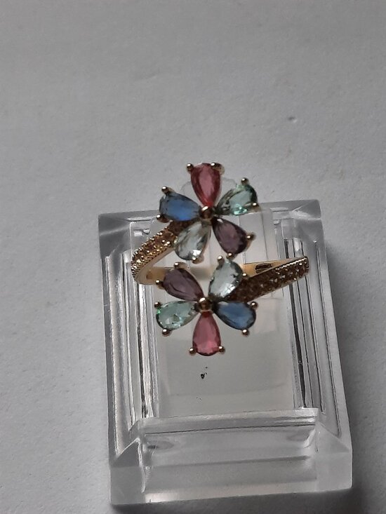 Jewelry - Brand New 18K Gold Plated Leaf Heart Flower Zircon Women's Ring